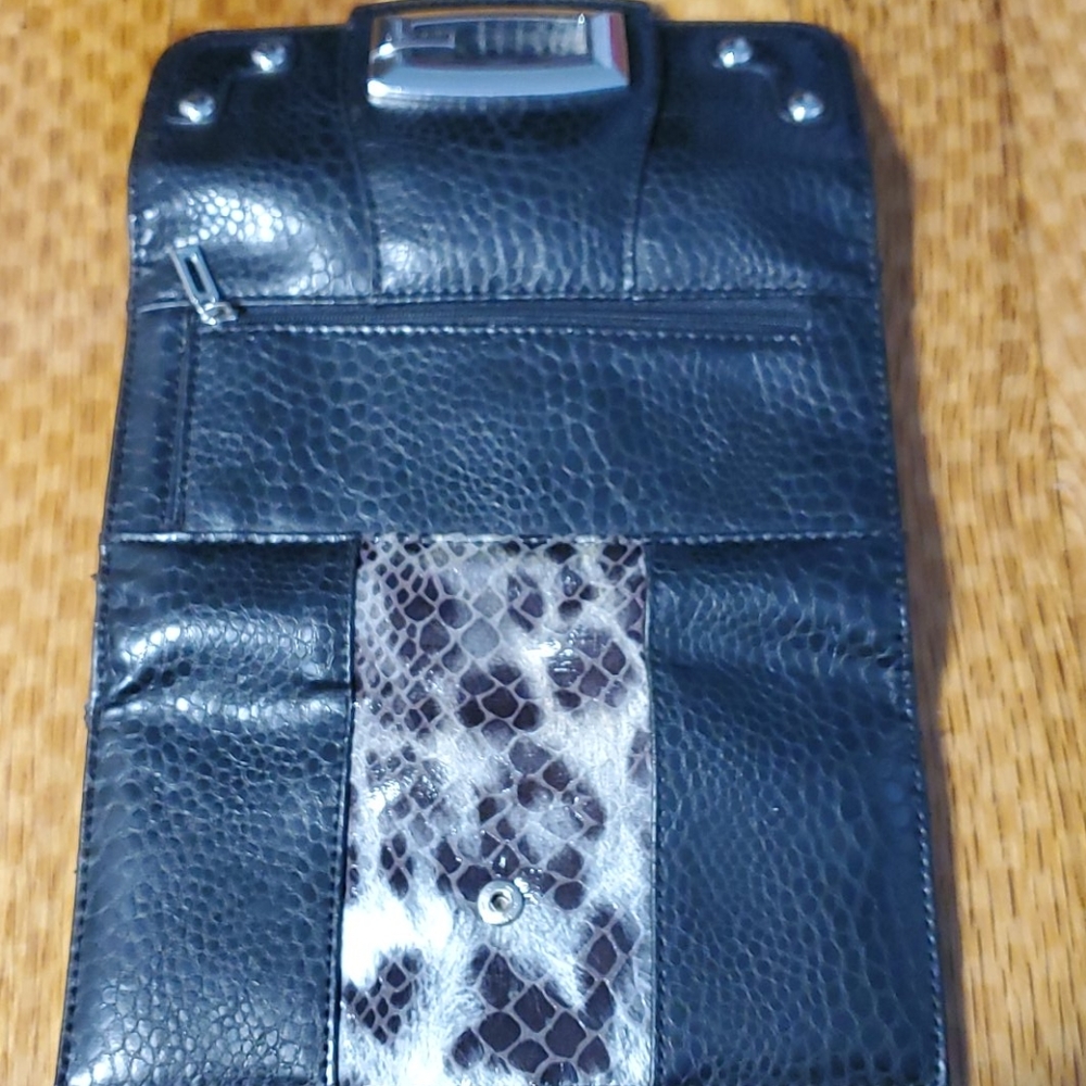 Wallet - Picture 3 of 5